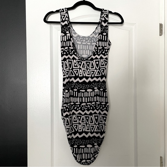 Abstract Patterned Soft Low Back Tank Dress - Picture 3 of 5